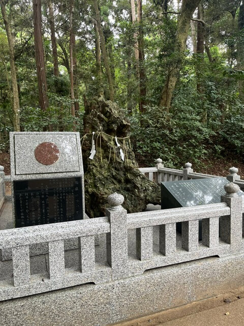 鹿島神宮の要石